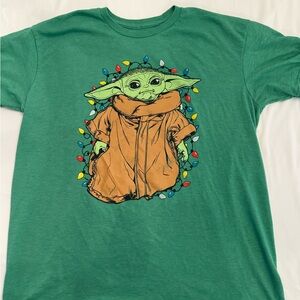 Star Wars Baby Yoda Holiday Tee